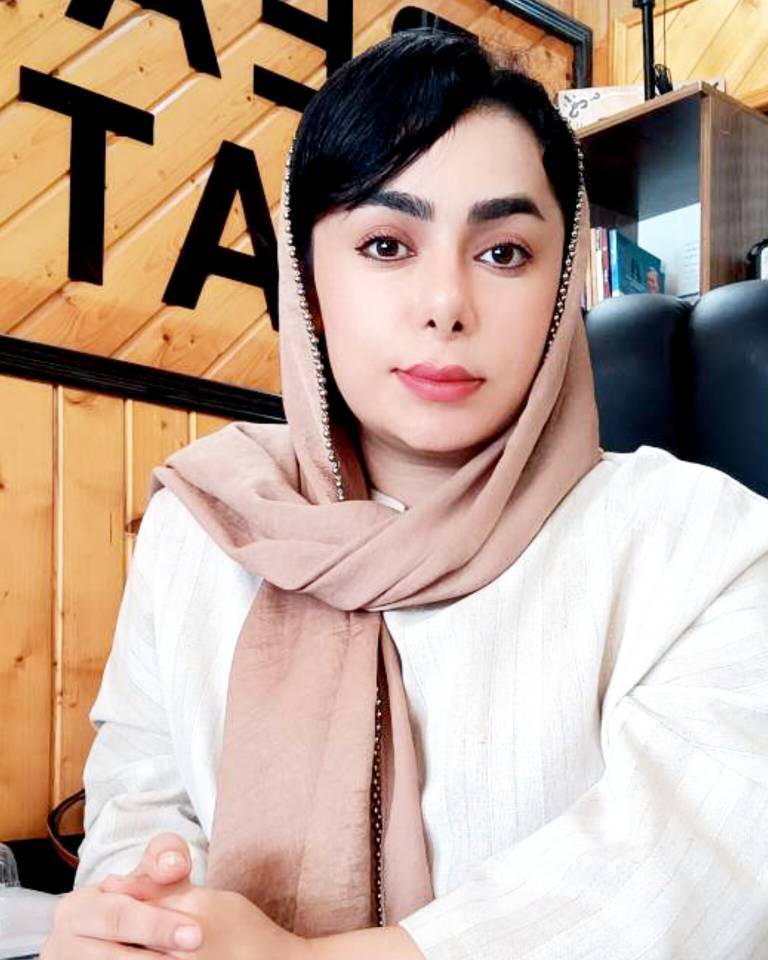 خانم مهندس موسوی